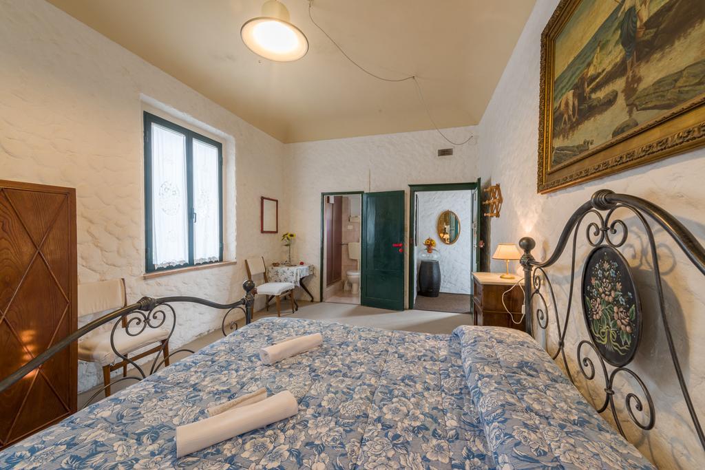 Agriturismo Santa Croce San Gimignano Habitación foto