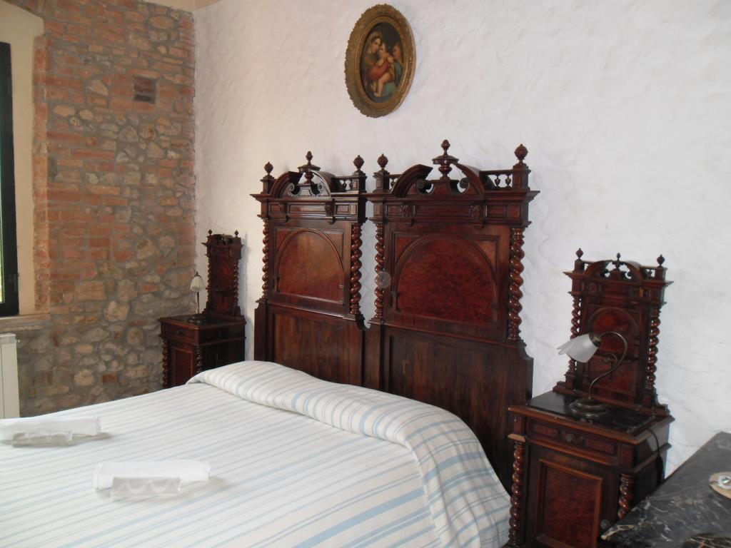 Agriturismo Santa Croce San Gimignano Habitación foto